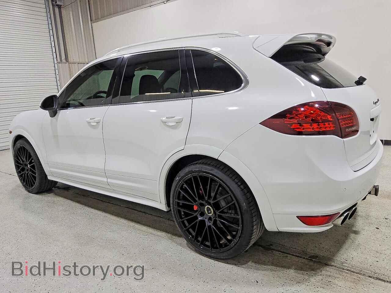 2014 PORSCHE CAYENNE - VIN: WP1AD2A20ELA73569 - Photo 2