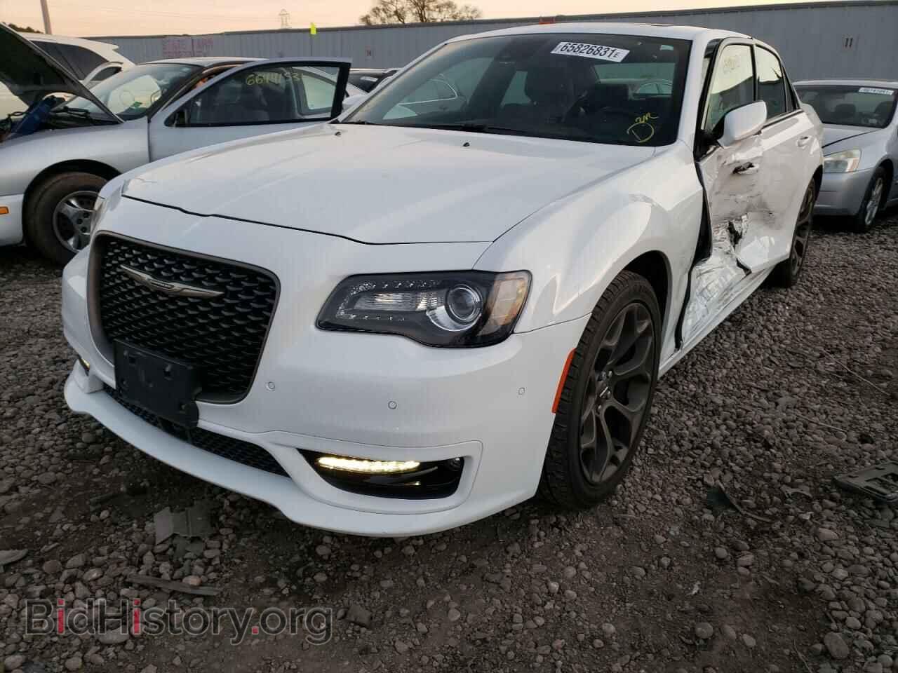 2017 CHRYSLER 300 - VIN: 2C3CCABT9HH577574 - Фото 2