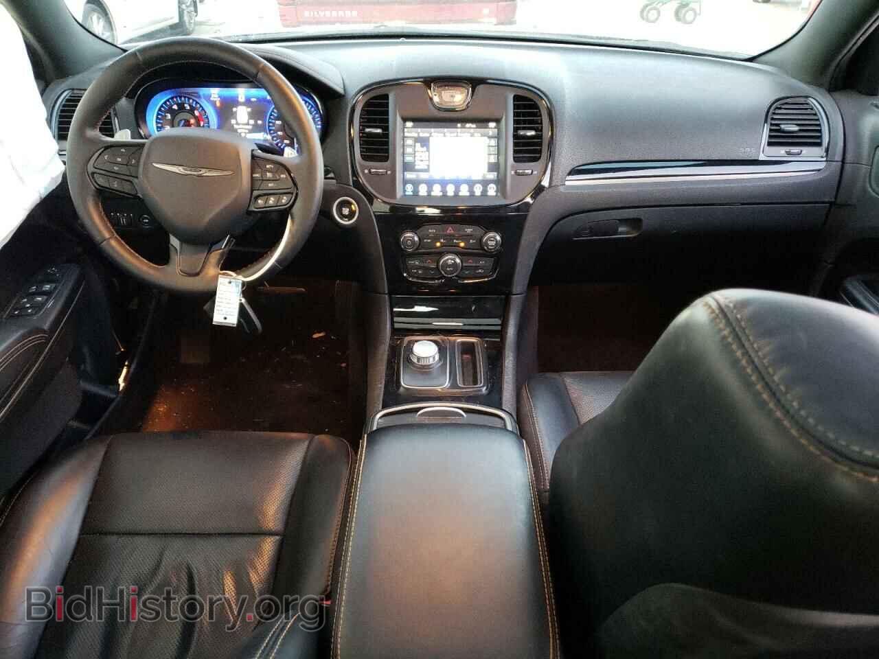 2017 CHRYSLER 300 - VIN: 2C3CCABT9HH577574 - Фото 9