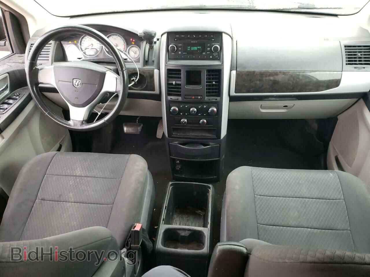 2010 DODGE CARAVAN - VIN: 2D4RN5D14AR408973 - Фото 8