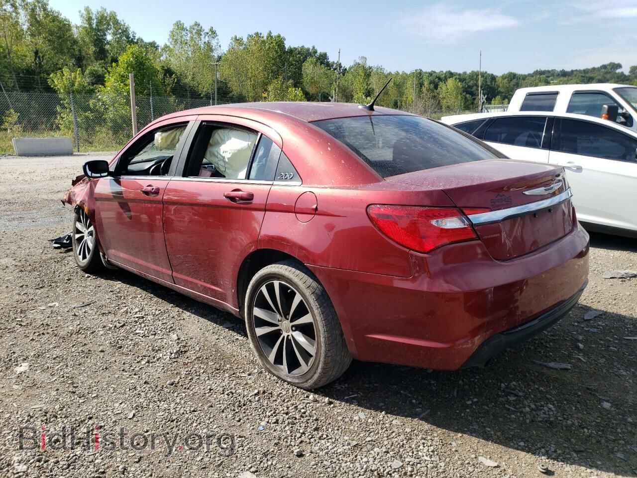 2013 CHRYSLER 200 - VIN: 1C3CCBCG5DN688938 - Фото 2