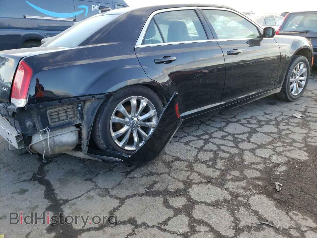 2017 CHRYSLER 300 - VIN: 2C3CCARG3HH538973 - Фото 4