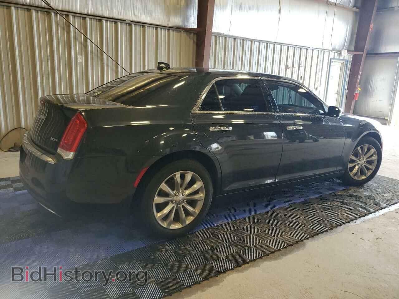 2019 CHRYSLER 300 - VIN: 2C3CCAKGXKH698351 - Фото 3