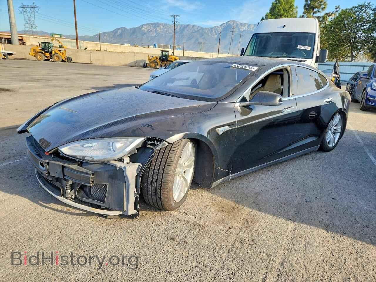 Фотография 5YJSA1CN5DFP03328 - TESLA MODEL S 2013