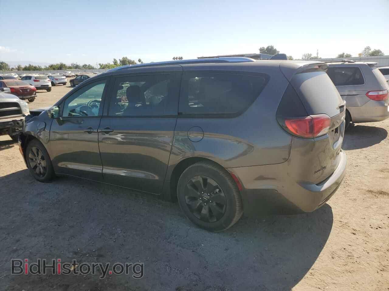 2019 CHRYSLER PACIFICA - VIN: 2C4RC1N7XKR551216 - Фото 2