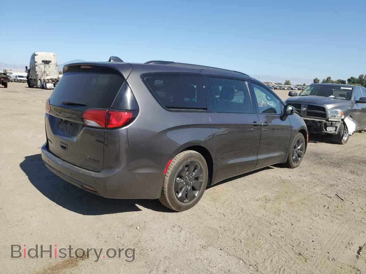 2019 CHRYSLER PACIFICA - VIN: 2C4RC1N7XKR551216 - Фото 3