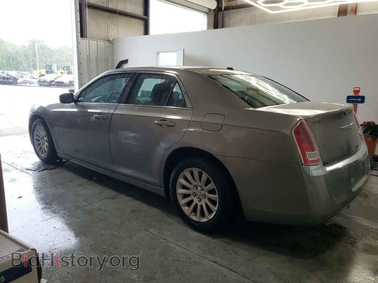 2014 CHRYSLER 300 - VIN: 2C3CCAAG2EH141987 - Фото 2