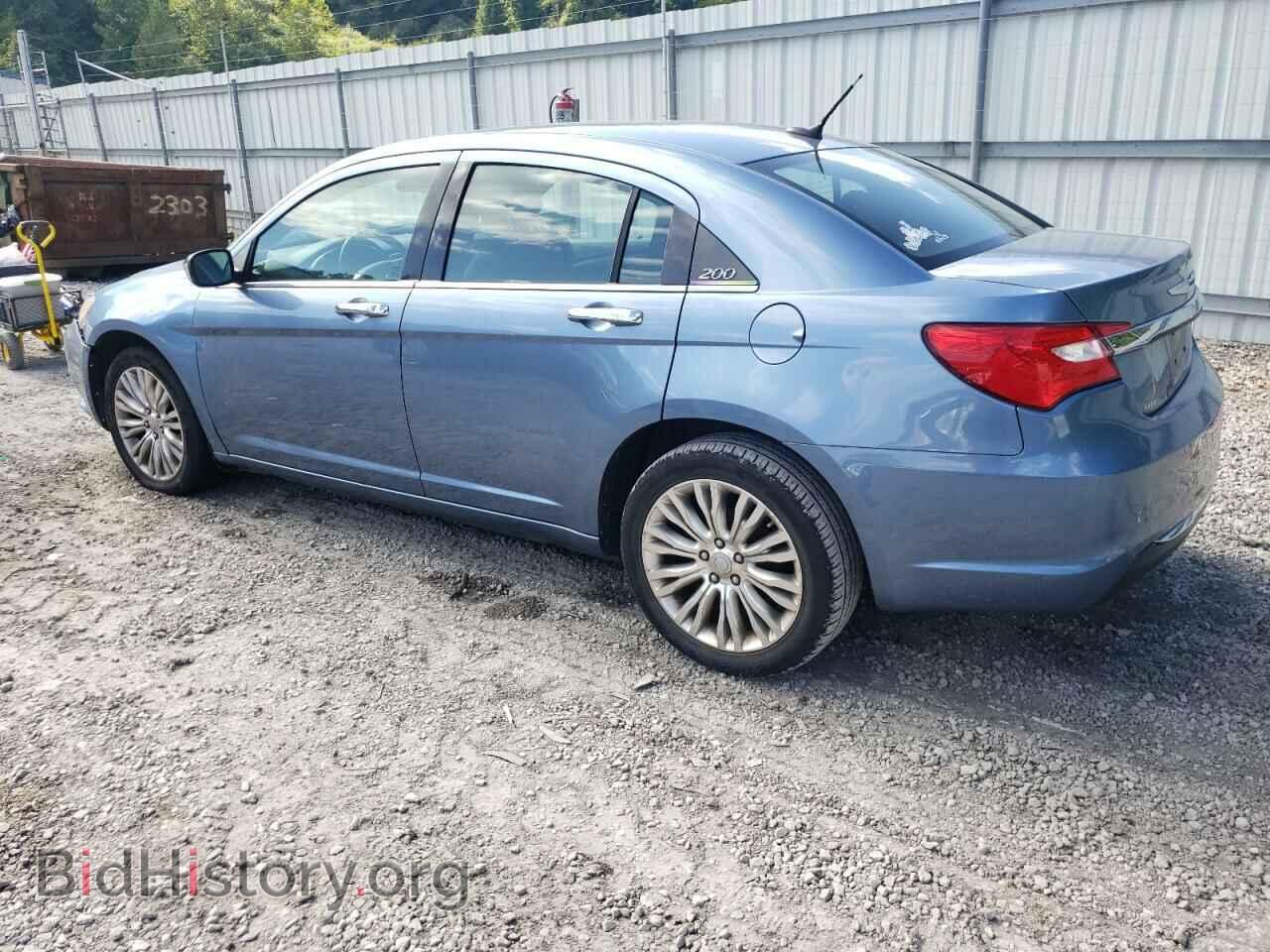 2011 CHRYSLER 200 - VIN: 1C3BC2FG4BN596871 - Photo 2