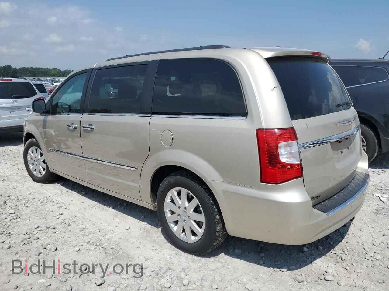 2015 CHRYSLER TOWN & C - VIN: 2C4RC1BG3FR716677 - Фото 2