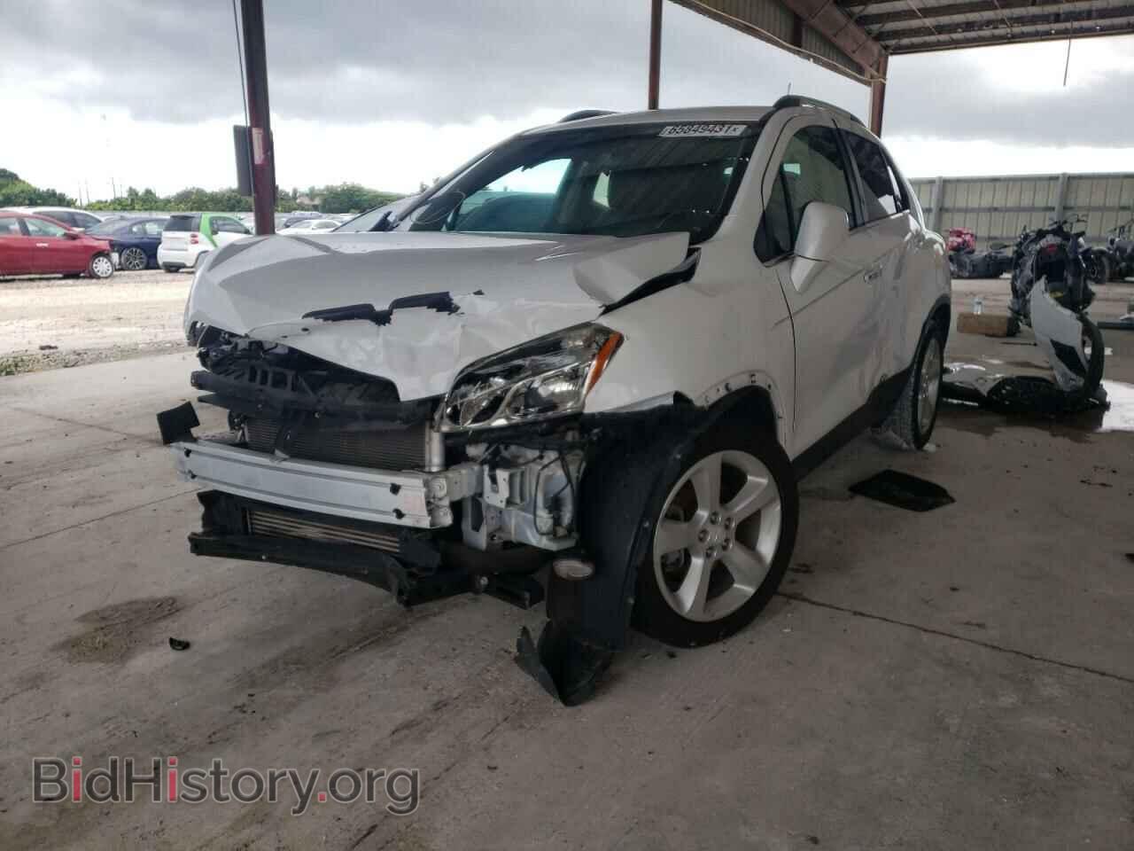 2016 CHEVROLET TRAX - VIN: 3GNCJMSB7GL202189 - Фото 2