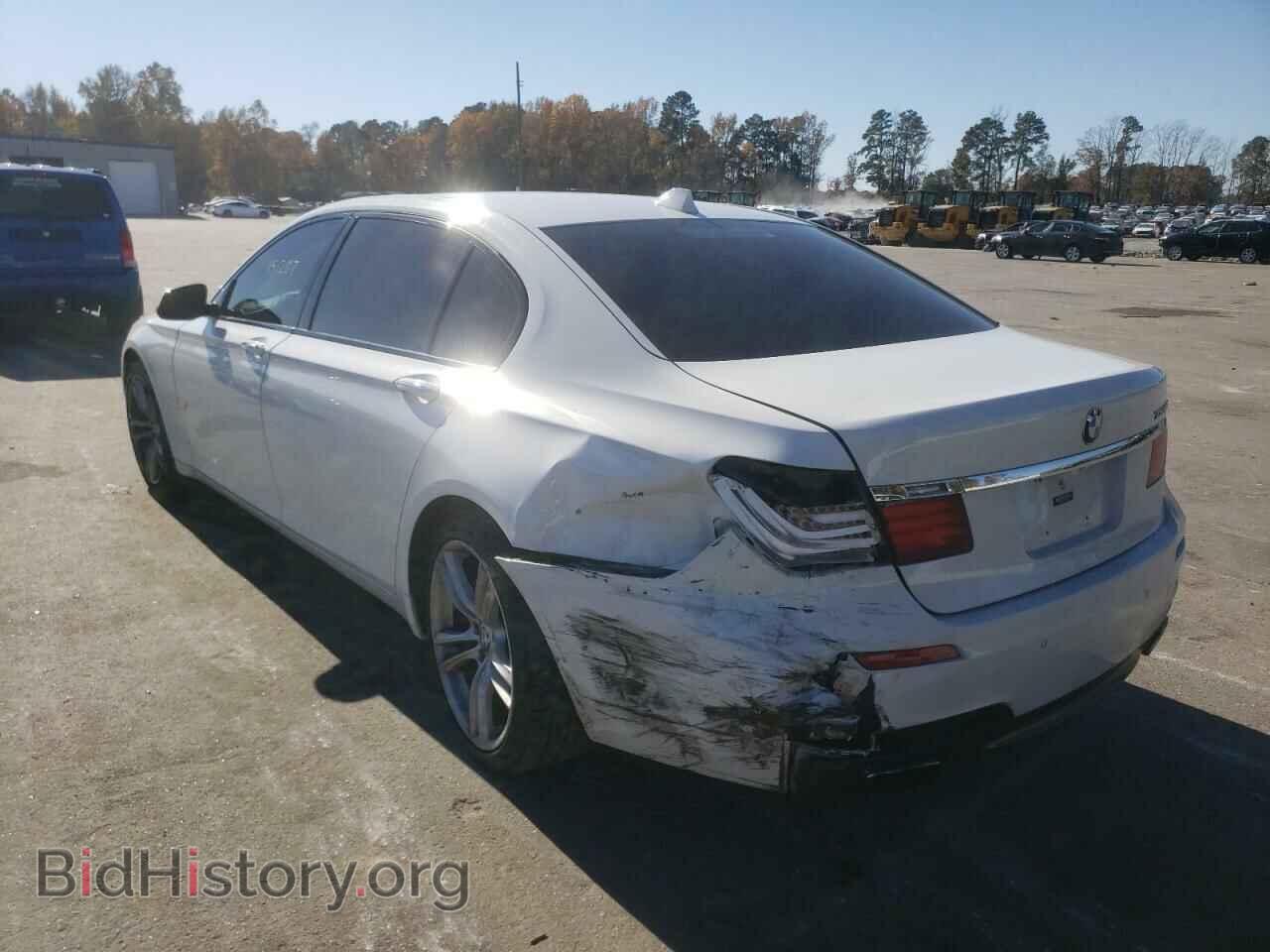 2015 BMW 7 SERIES - VIN: WBAYE8C55FD781476 - Фото 3