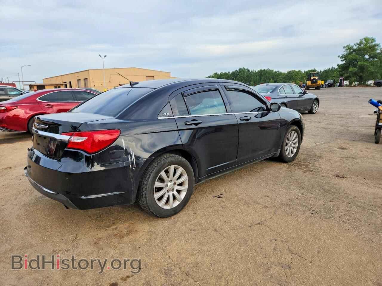 2013 Chrysler 200 (VIN 1C3CCBBB1DN722959) — фото 3 из 12