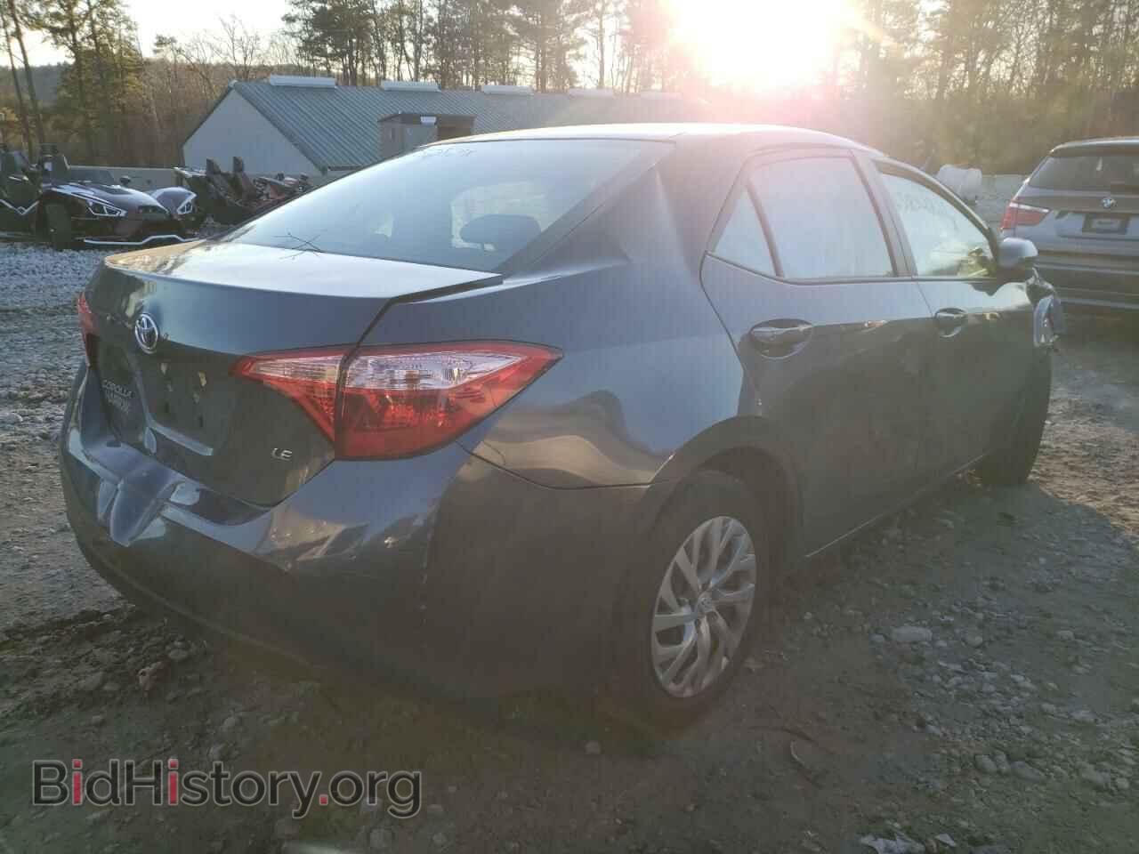 2018 TOYOTA COROLLA - VIN: 2T1BURHE4JC083473 - Фото 4