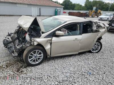 2017 Ford FOCUS SE, beige — VIN 1FADP3F22HL294850, Copart