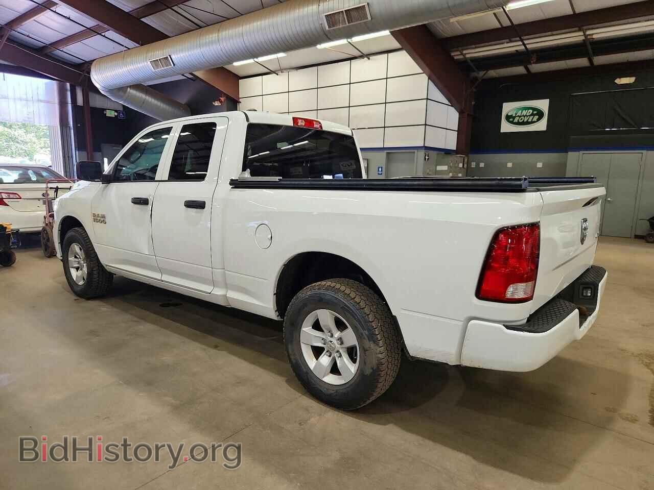 2018 RAM 1500 - VIN: 1C6RR7FG3JS215315 - Фото 2