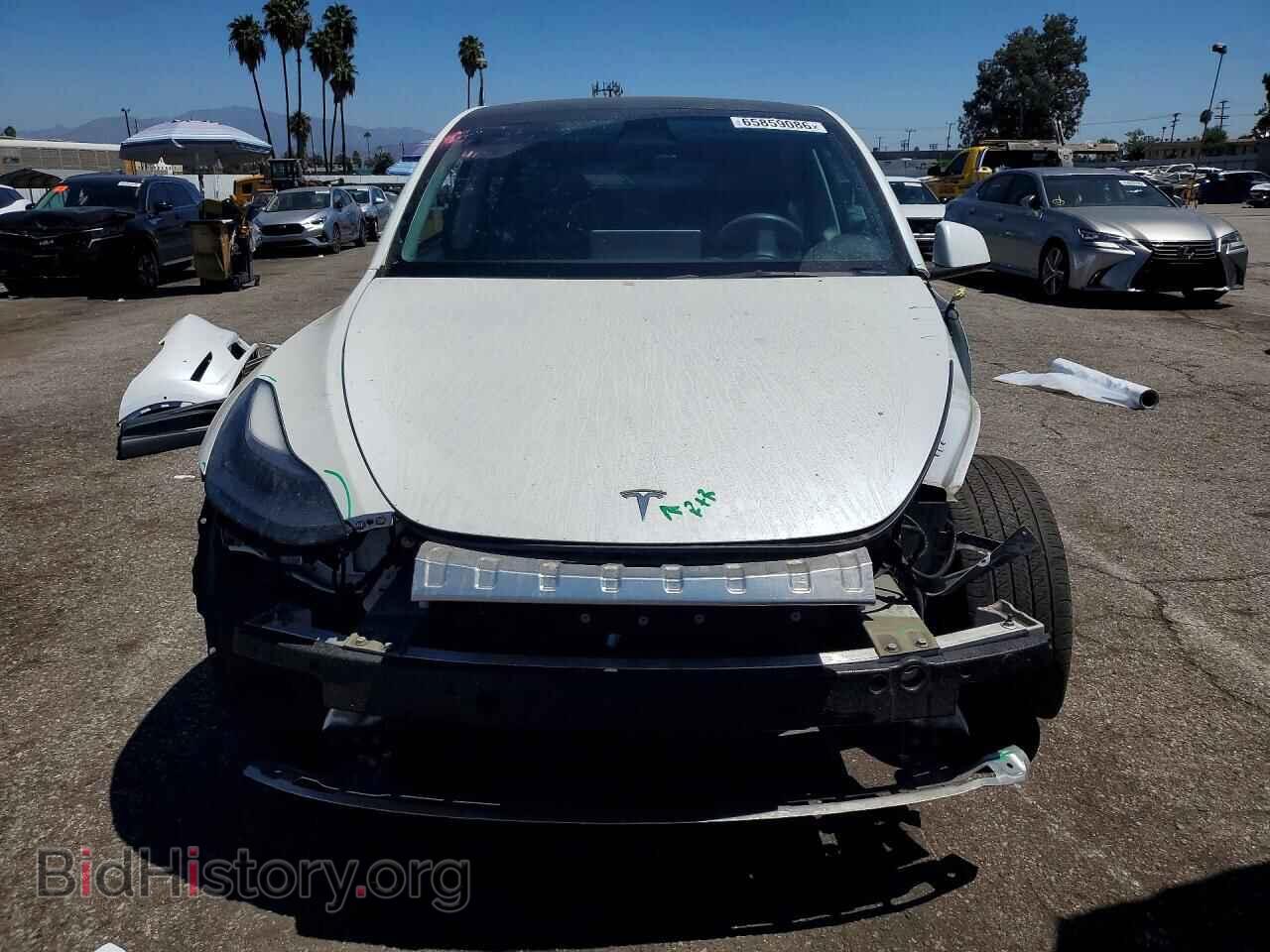 2022 TESLA MODEL Y - VIN: 7SAYGDEE4NF556382 - Фото 5