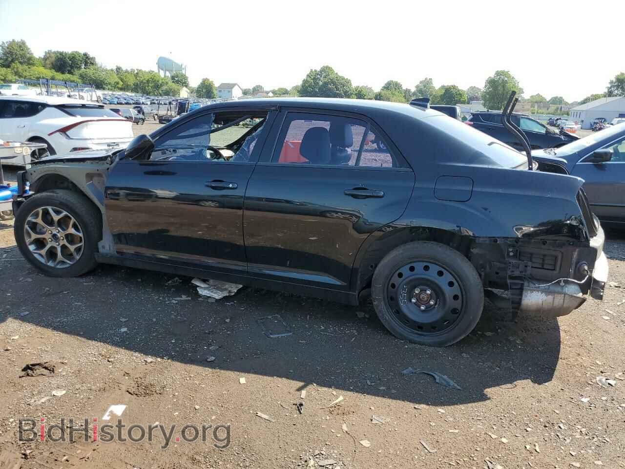 2016 CHRYSLER 300 - VIN: 2C3CCAGG6GH224896 - Photo 2