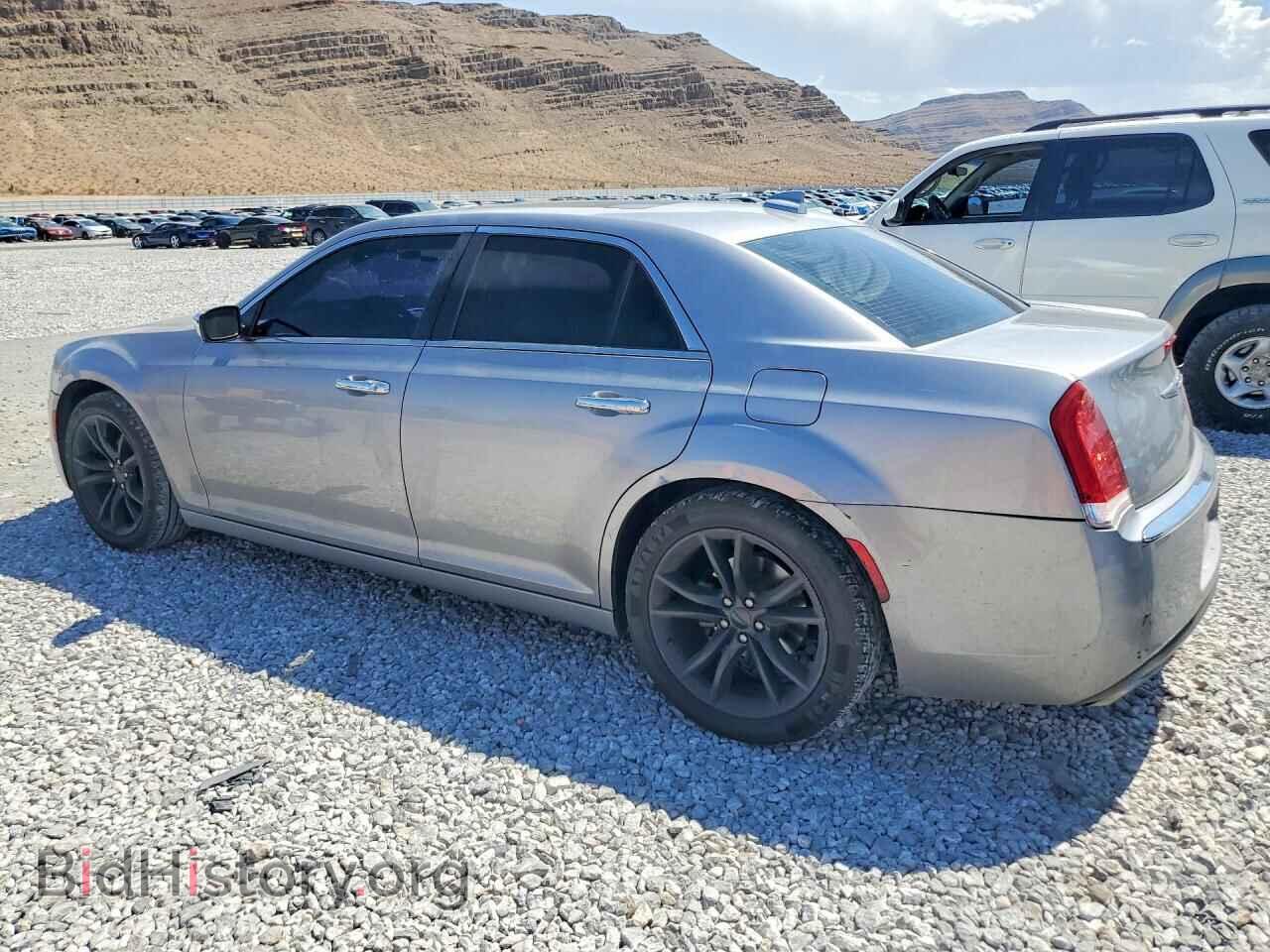 2016 CHRYSLER 300 - VIN: 2C3CCAEG2GH351065 - Photo 2