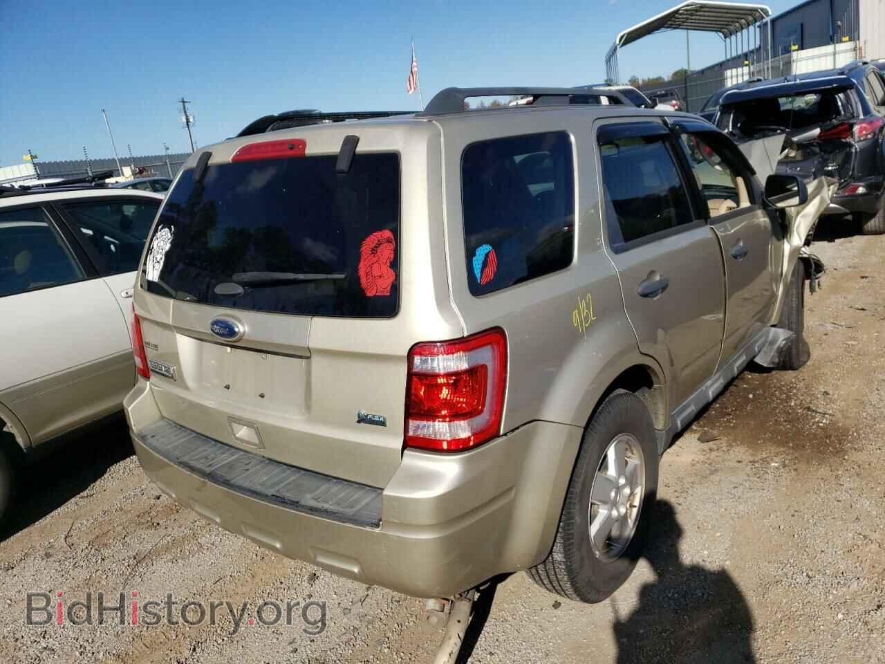 2011 FORD ESCAPE - VIN: 1FMCU0DG2BKC01975 - Фото 4