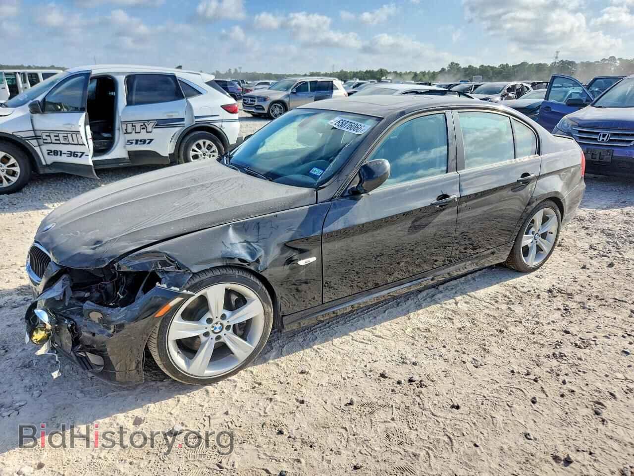Фотография WBAPM73599A366840 - BMW 3 SERIES 2009