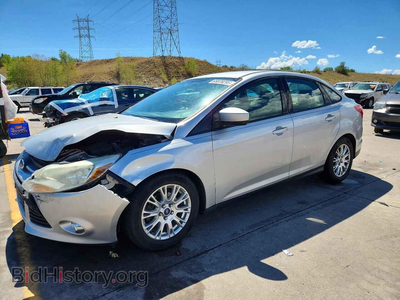 Photo 1FAHP3F21CL424675 - FORD FOCUS 2012