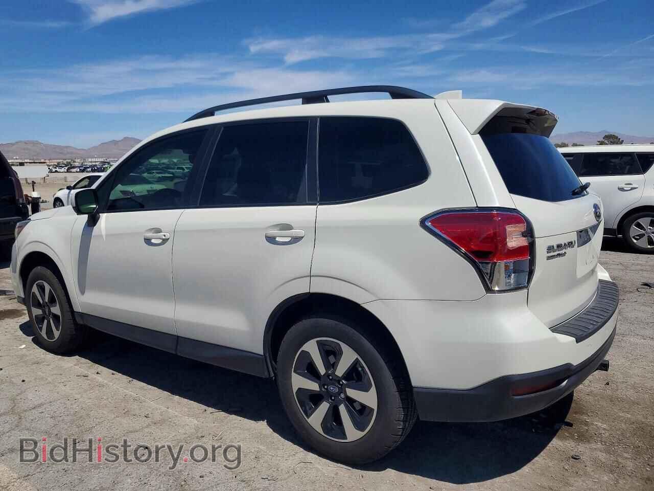 2017 SUBARU FORESTER - VIN: JF2SJAGC8HH420227 - Фото 2