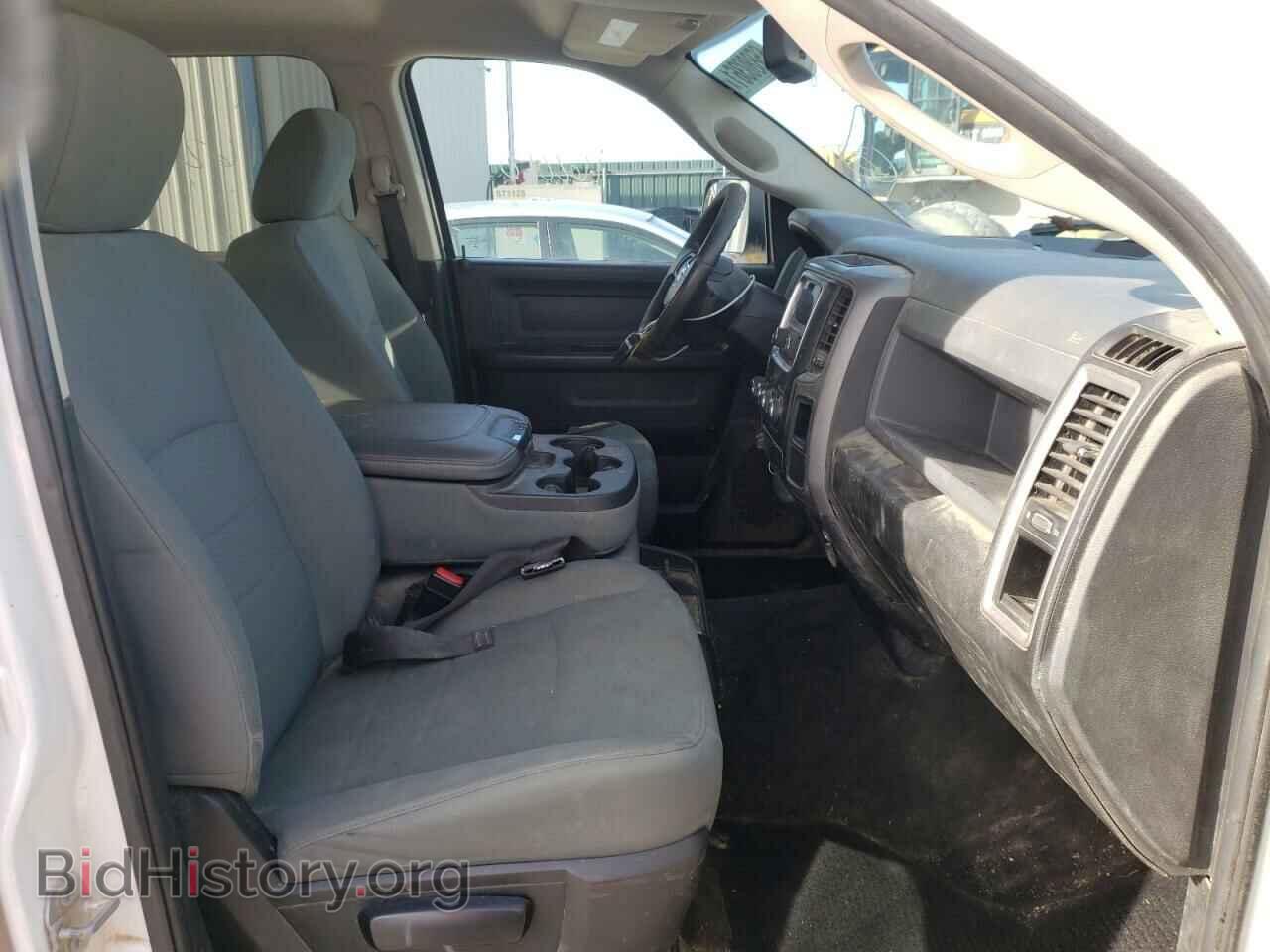 2017 RAM 1500 - VIN: 3C6RR7KT1HG688960 - Фото 5