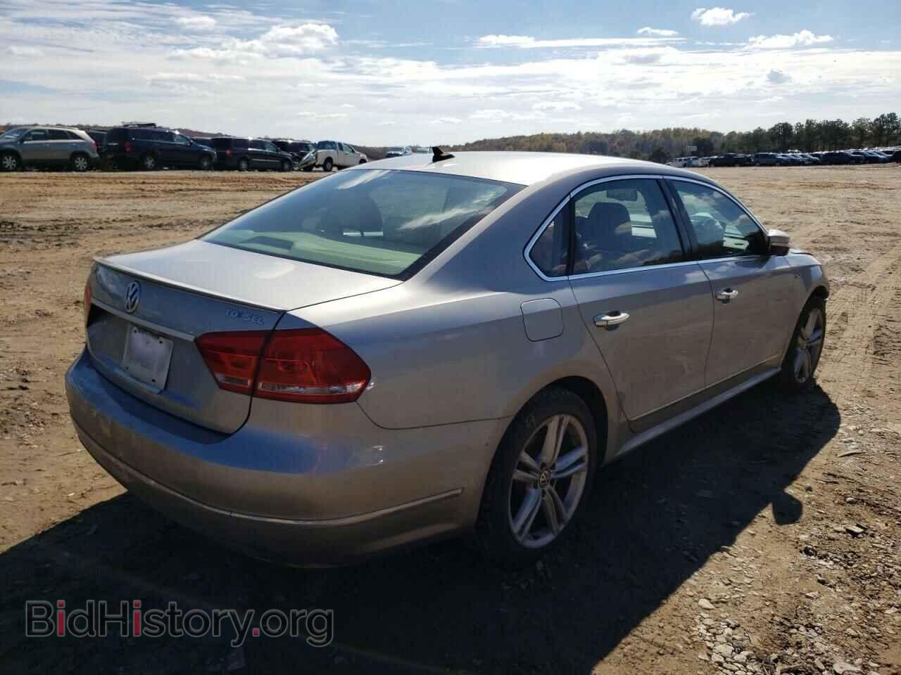 2013 VOLKSWAGEN PASSAT - VIN: 1VWCN7A35DC034436 - Фото 4