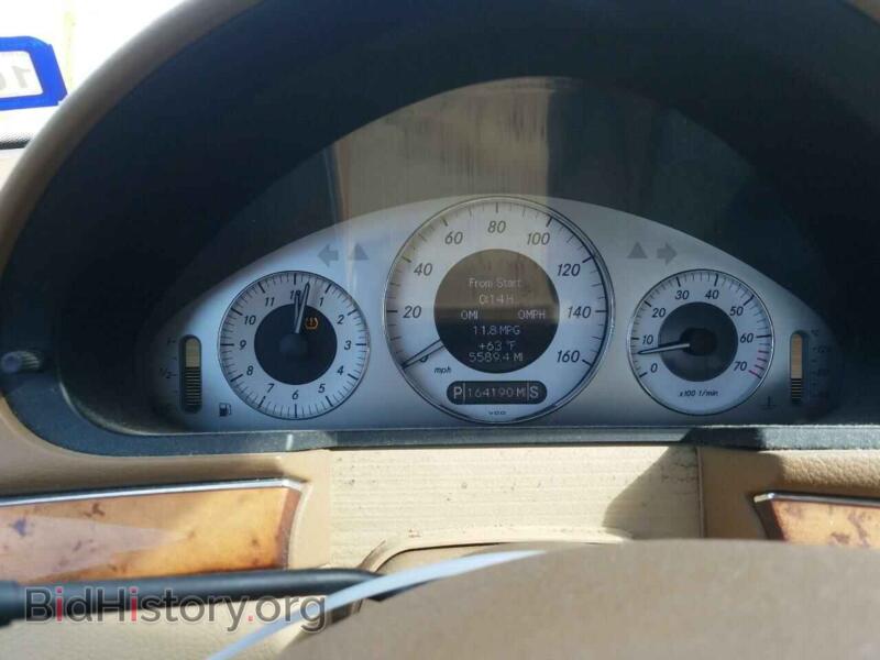 2009 Mercedes-Benz E-CLASS (VIN WDBUF56X69B414479) — photo 8 of 10