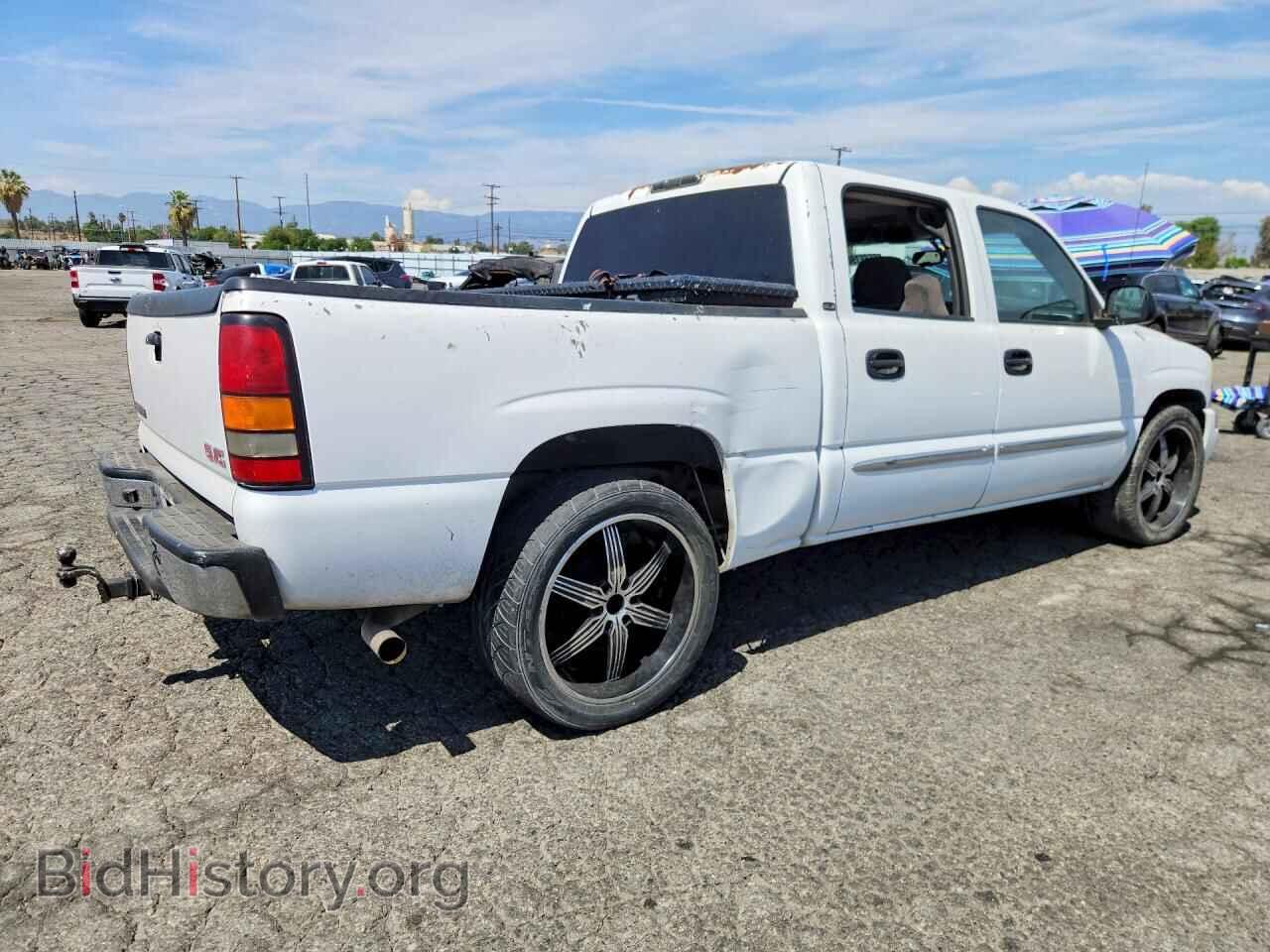2005 GMC SIERRA - VIN: 2GTEC13T451184654 - Фото 3