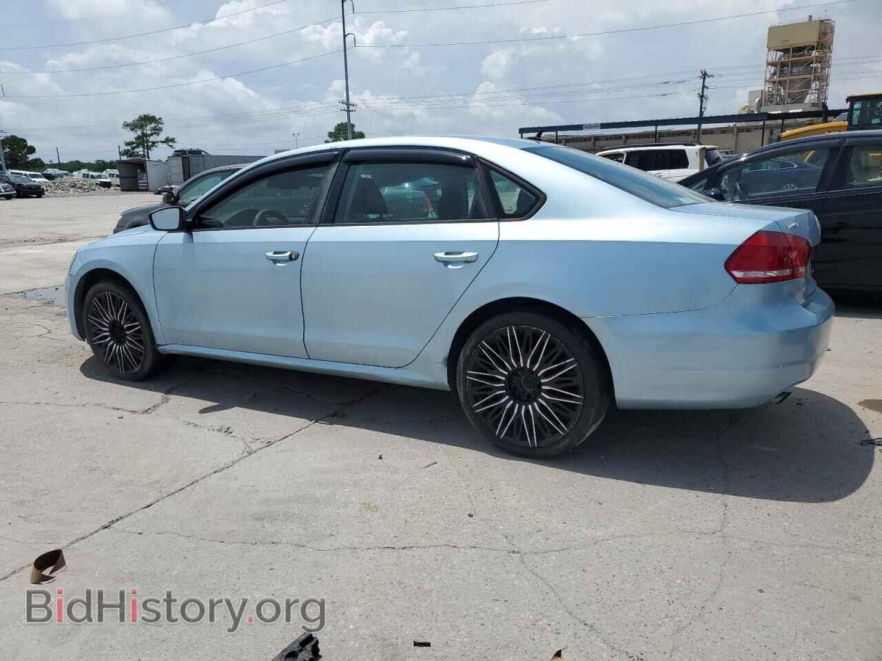 2013 VOLKSWAGEN PASSAT - VIN: 1VWAH7A32DC045070 - Фото 2