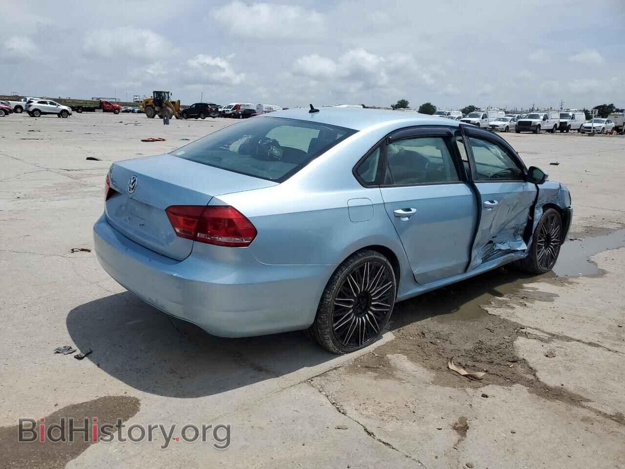 2013 VOLKSWAGEN PASSAT - VIN: 1VWAH7A32DC045070 - Фото 3