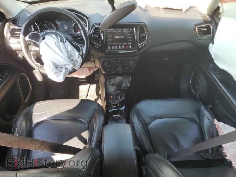 2019 Jeep COMPASS (VIN 3C4NJDCB0KT843287) — photo 8 of 13