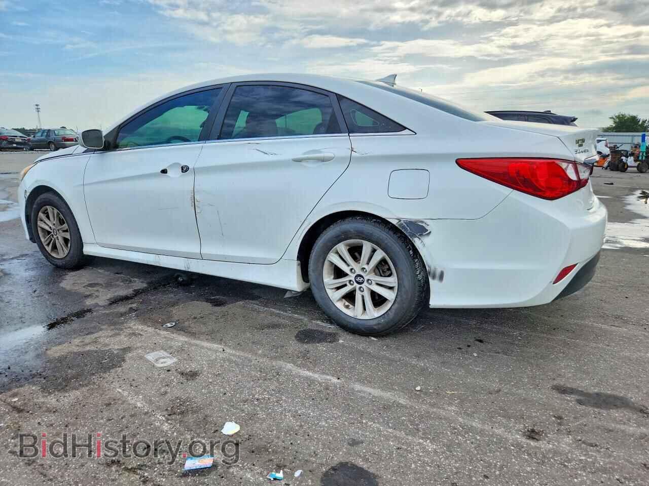 2014 HYUNDAI SONATA - VIN: 5NPEB4ACXEH882398 - Фото 2