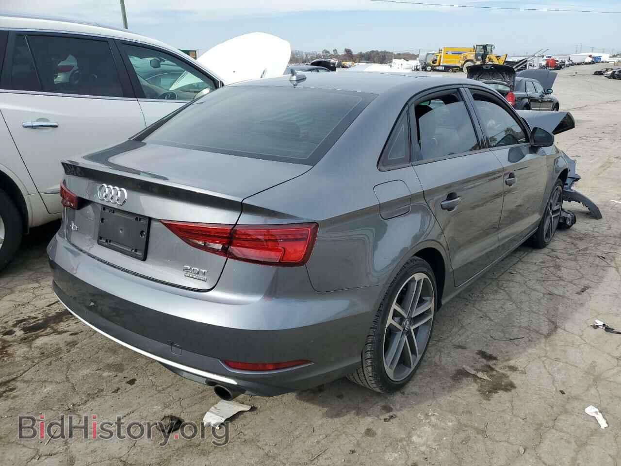 2018 AUDI A3 - VIN: WAUB8GFF1J1017923 - Фото 4