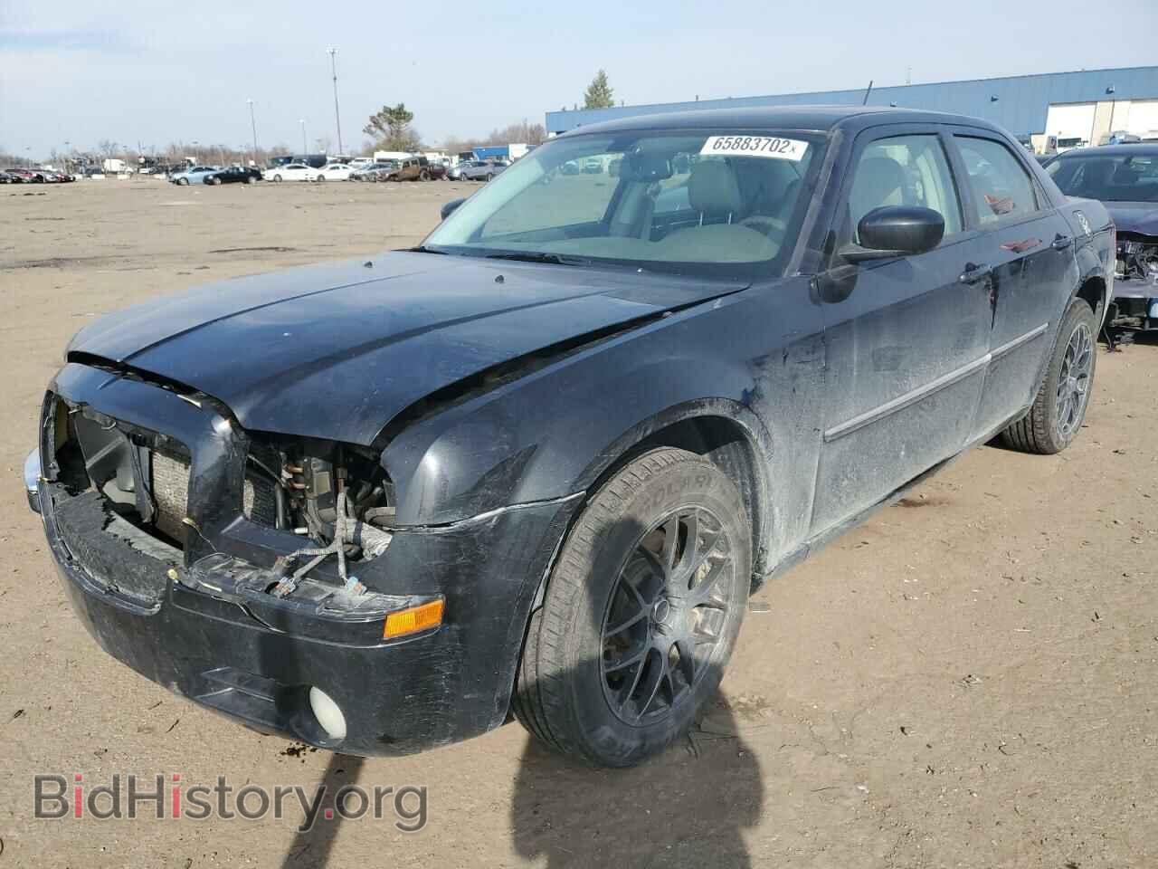 2008 CHRYSLER 300 - VIN: 2C3KK33G68H219733 - Фото 2