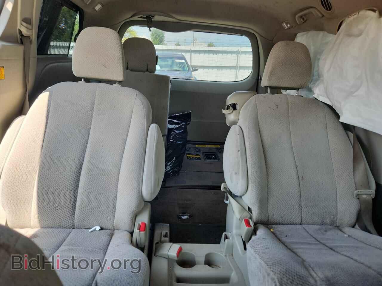 2011 TOYOTA All Models - VIN: 5TDKK3DC2BS156288 - Фото 10