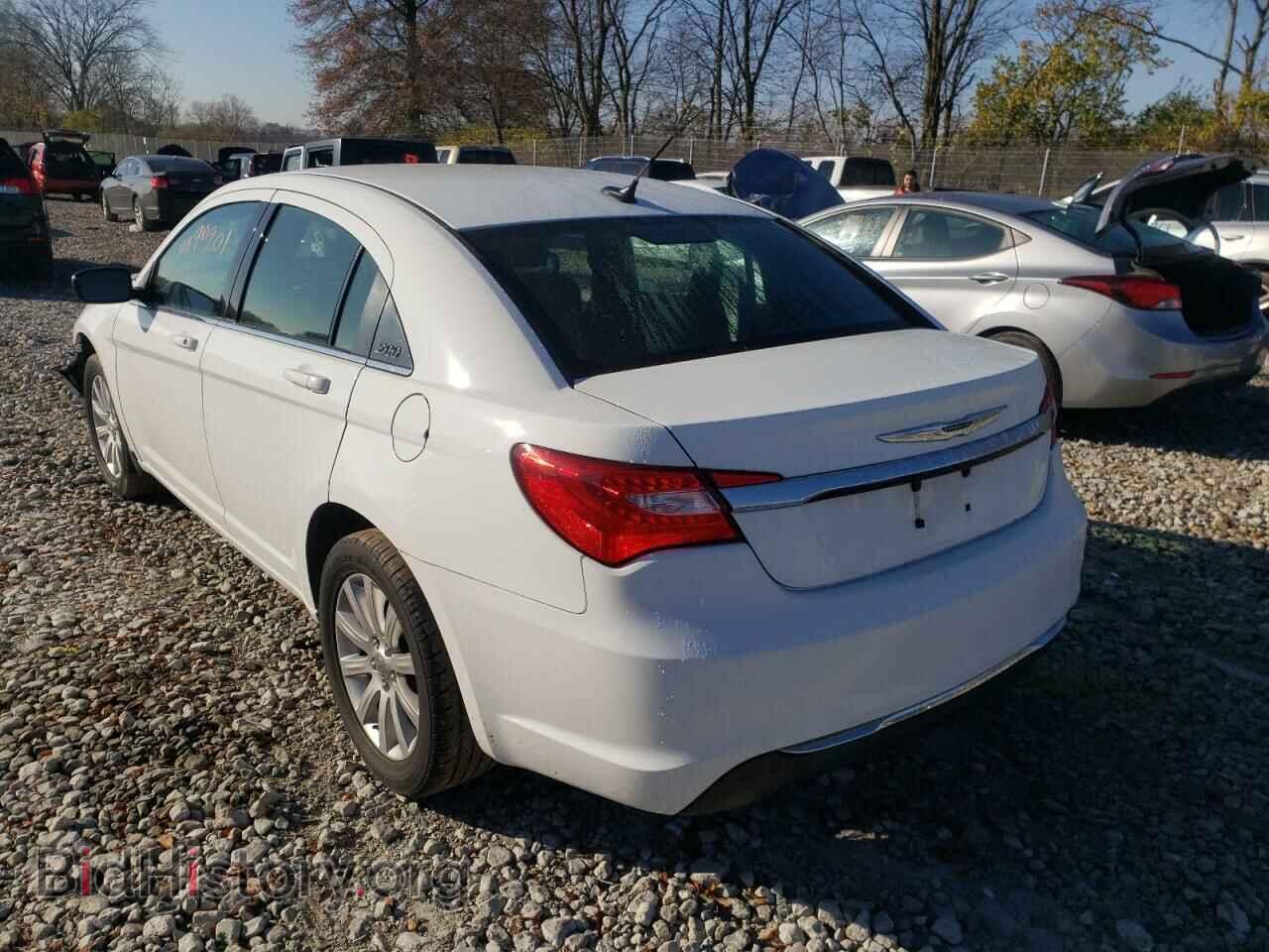 2011 CHRYSLER 200 - VIN: 1C3BC1FB8BN570109 - Фото 3