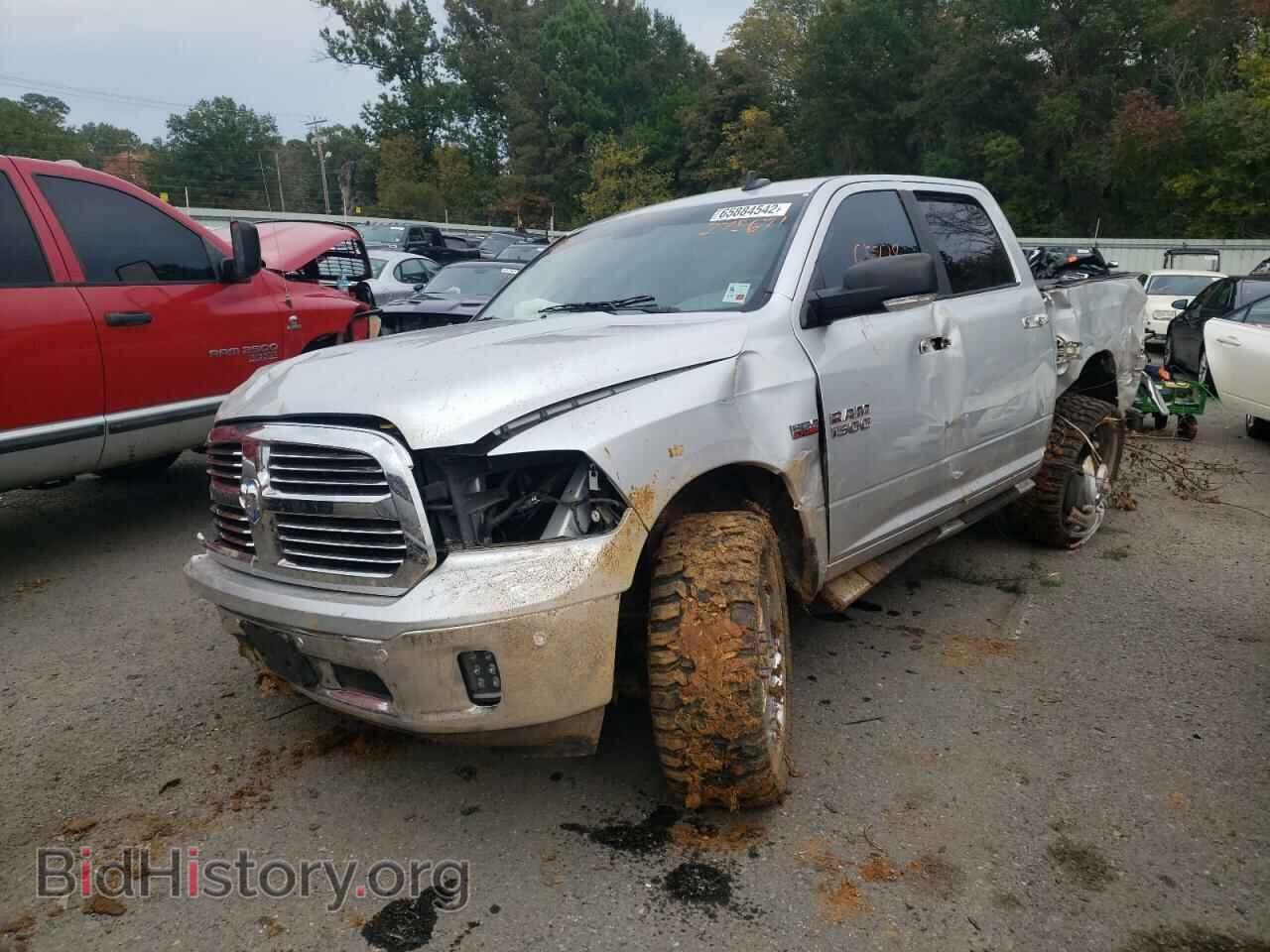 2016 RAM 1500 - VIN: 3C6RR7LT4GG275671 - Фото 2