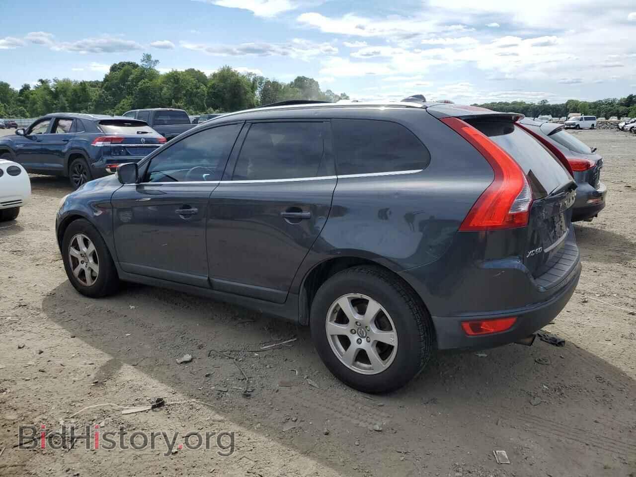 2011 VOLVO XC60 - VIN: YV4940DL7B2139689 - Photo 2