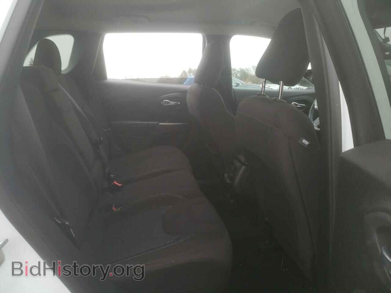 2019 JEEP CHEROKEE - VIN: 1C4PJLCB1KD377085 - Фото 6