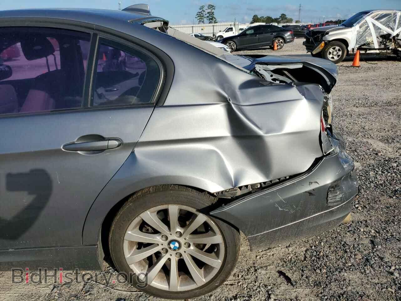 2011 BMW 3 SERIES - VIN: WBAPH7C54BE679099 - Фото 9