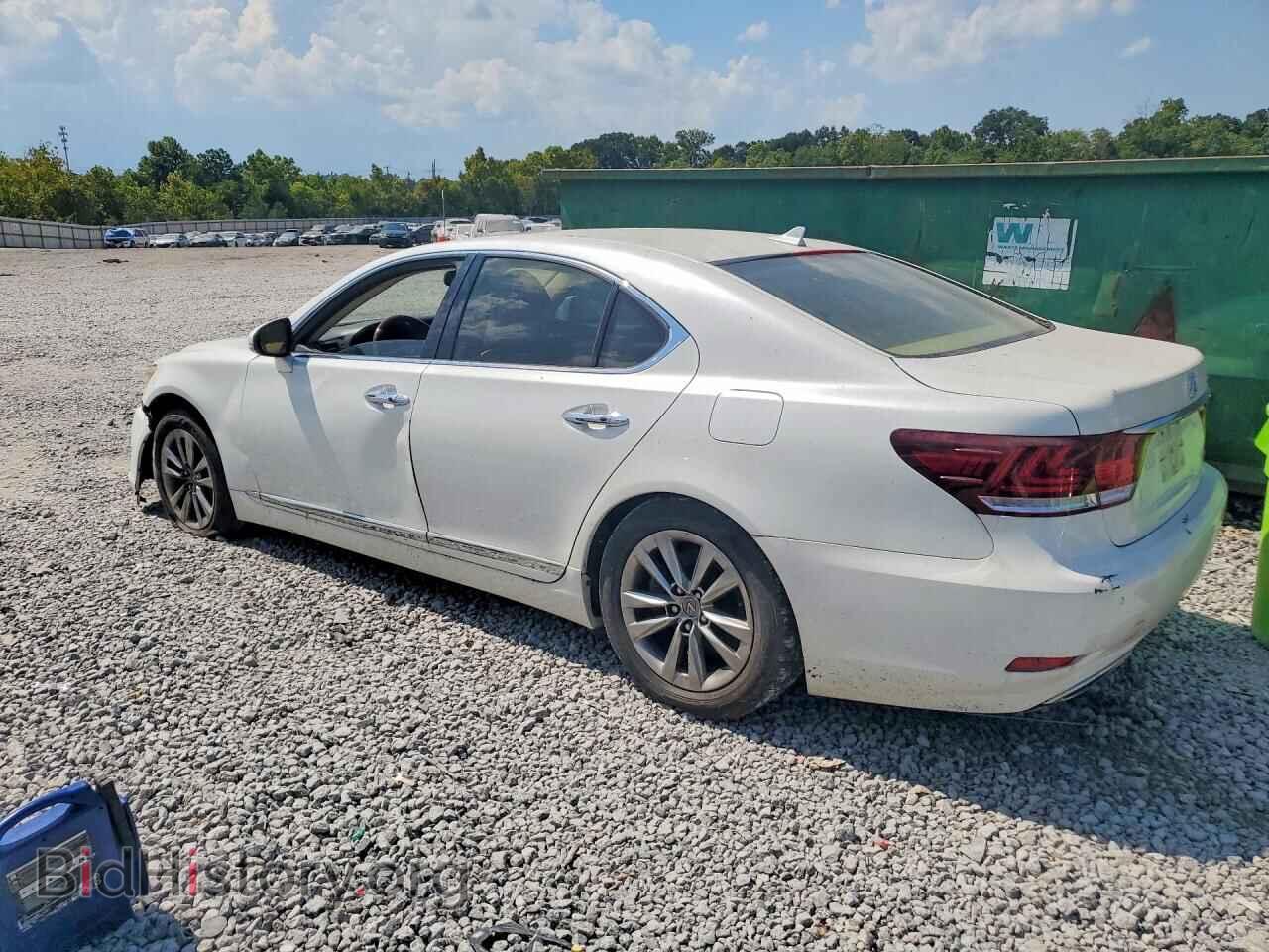 2013 LEXUS LS460 - VIN: JTHCL5EF1D5016746 - Photo 2