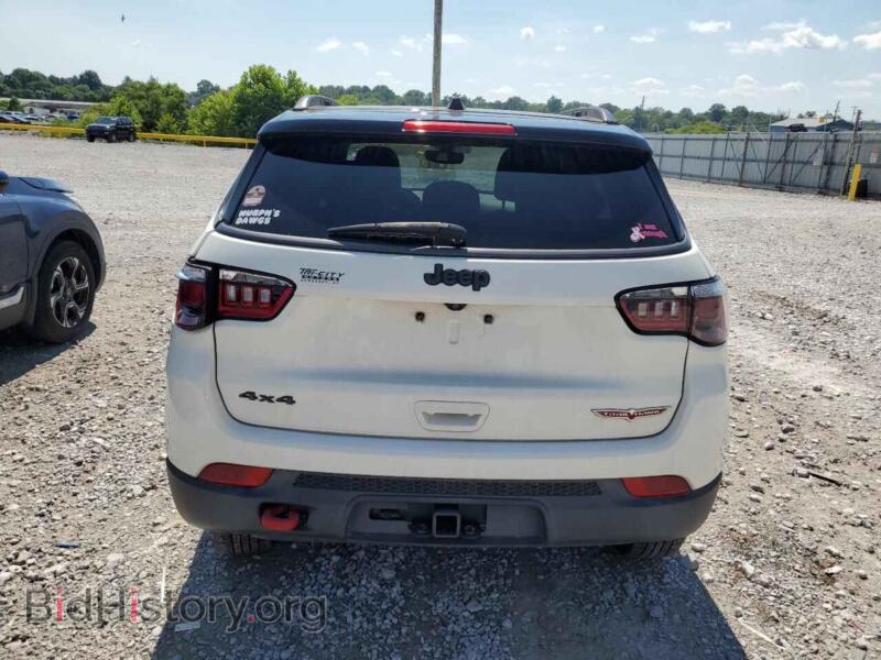 2018 Jeep COMPASS (VIN 3C4NJDDB3JT150677) — фото 6 из 13