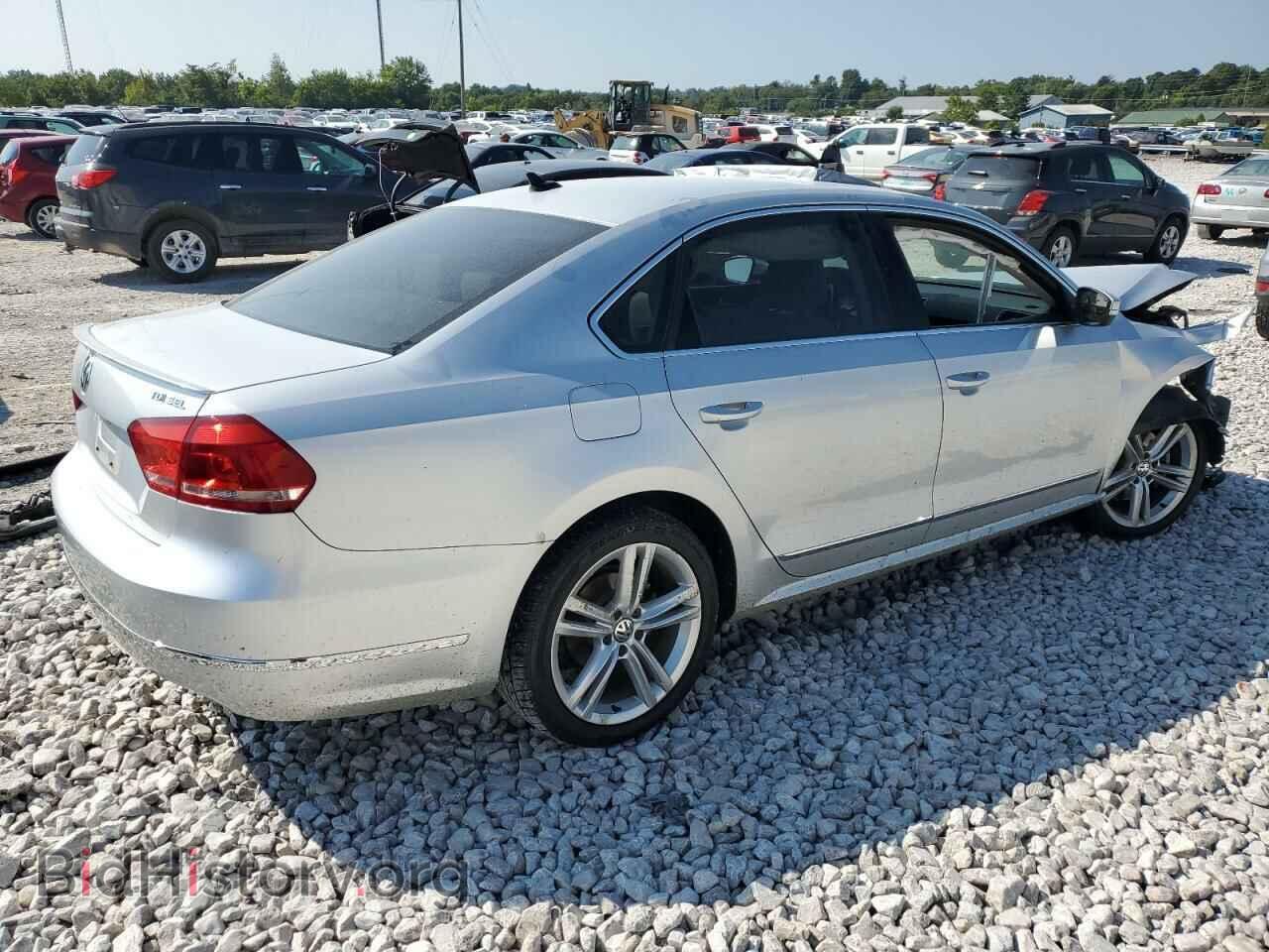 2015 VOLKSWAGEN PASSAT - VIN: 1VWCV7A34FC054664 - Фото 3