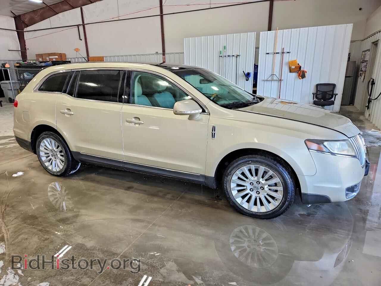 2011 LINCOLN MKT - VIN: 2LMHJ5ARXBBJ52136 - Фото 4