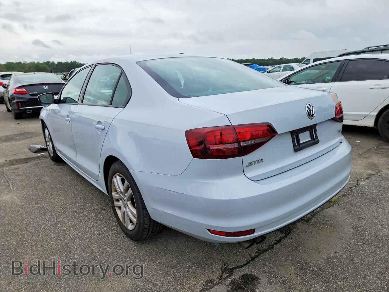 2018 VOLKSWAGEN JETTA - VIN: 3VW2B7AJ4JM217467 - Фото 2