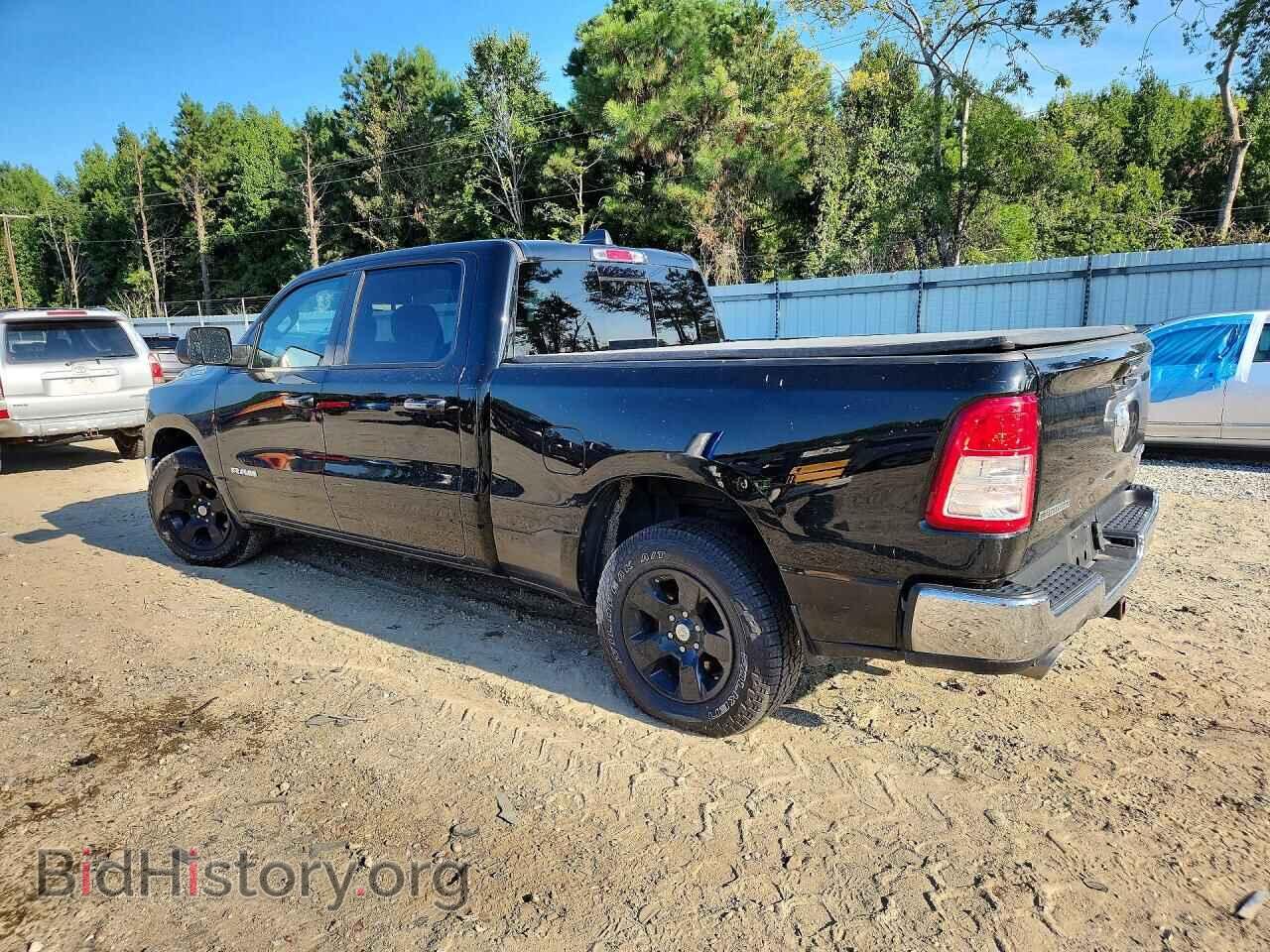 2019 RAM 1500 - VIN: 1C6SRFMT6KN911372 - Photo 2