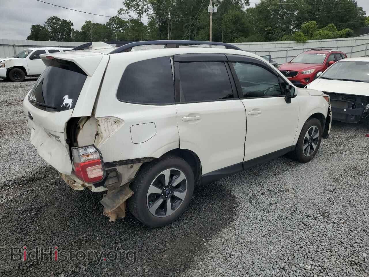 2017 SUBARU FORESTER - VIN: JF2SJAEC2HH401899 - Фото 3