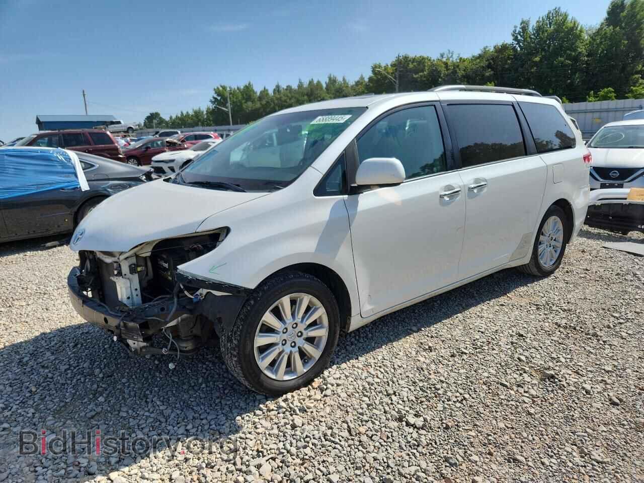 Photo 5TDYK3DC5BS014737 - TOYOTA All Models 2011